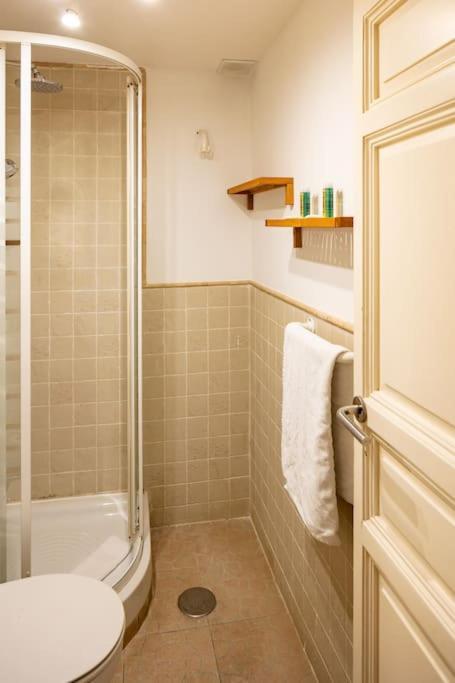 Beautiful Apartment In Malasana For 3 Pax - Ferrer 马德里 外观 照片